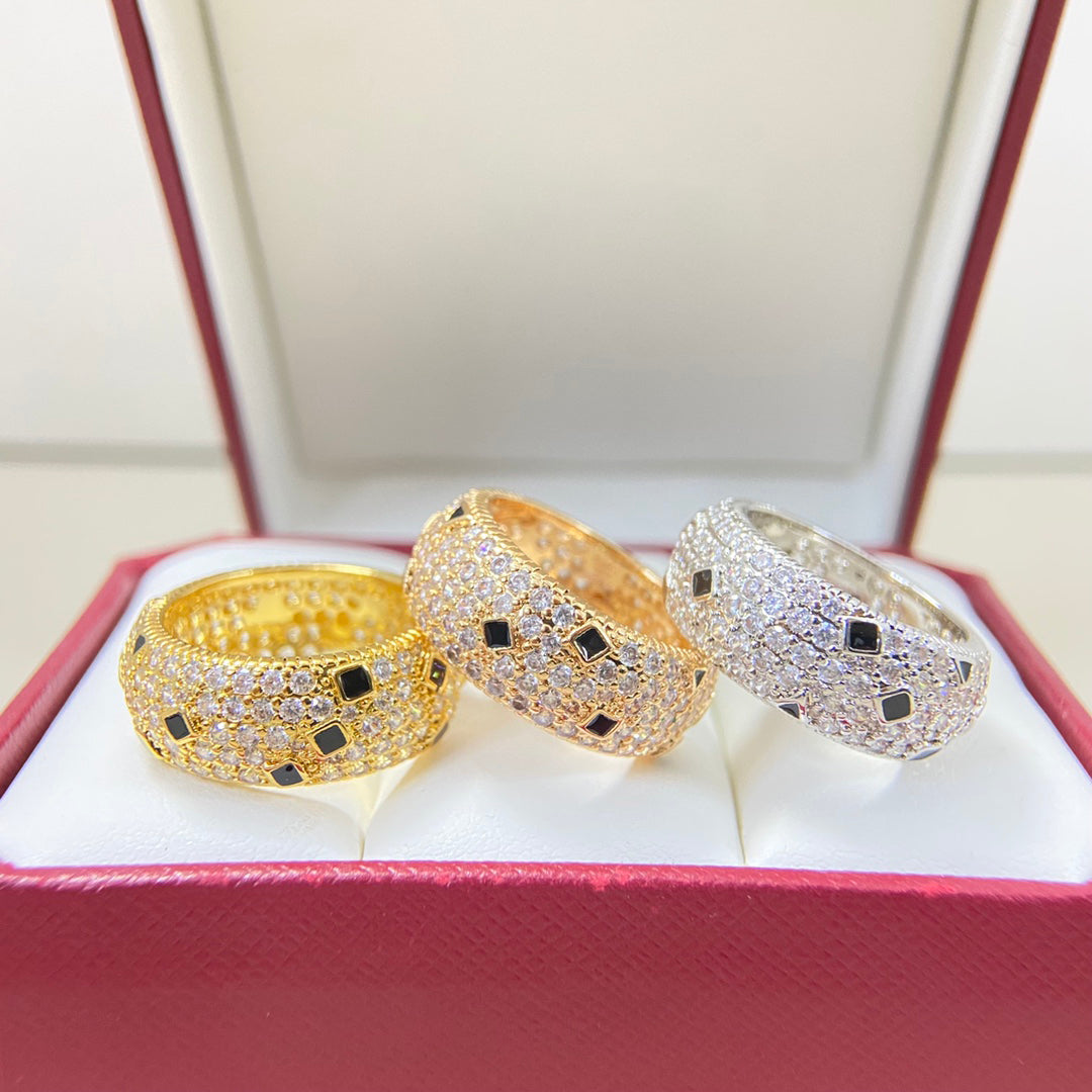 Panthère de ring, paved  White gold, onyx, diamond