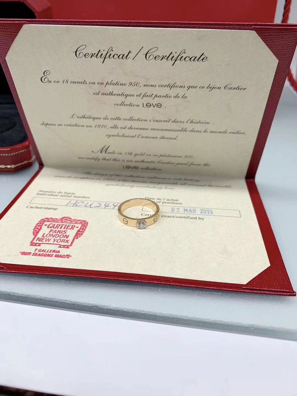 LOVE ring, small model, 1 diamond