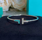 Black Onyx Wire Bracelet in Rose Gold